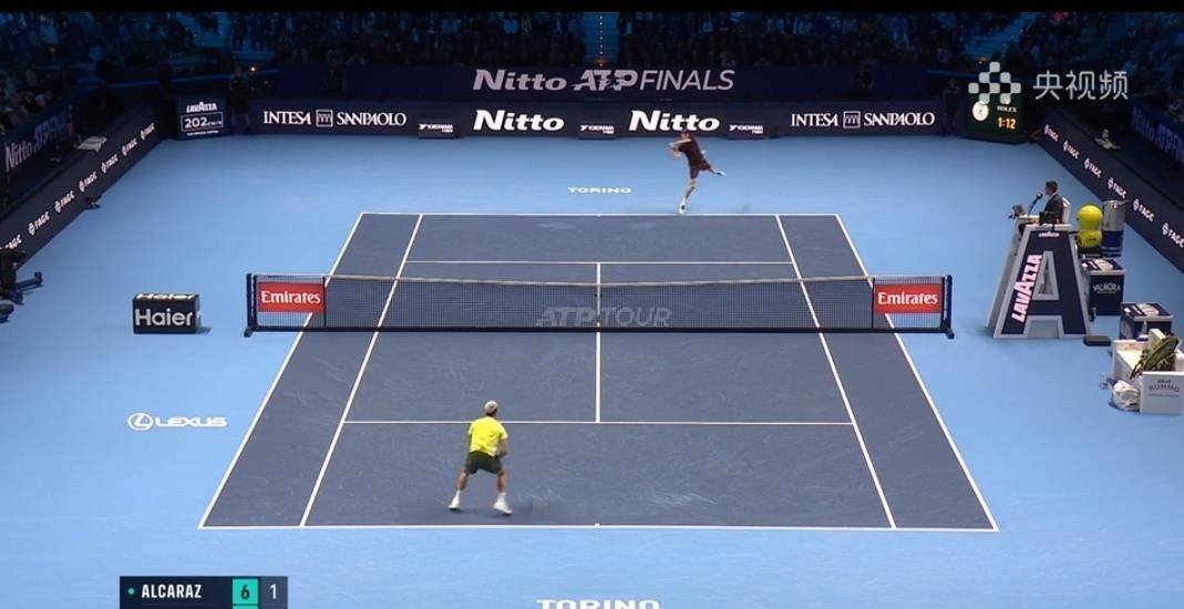 ATP总决赛翻盘戴维斯杯，阿尔卡拉斯刷新纪录