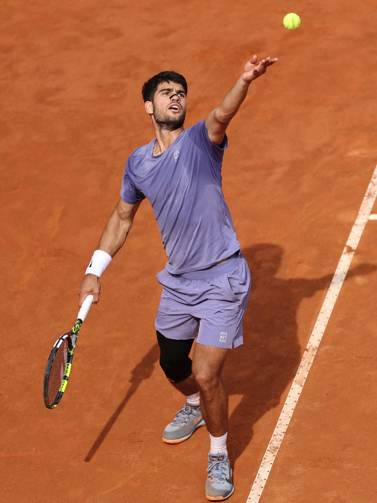 ATP总决赛翻盘戴维斯杯，阿尔卡拉斯刷新纪录