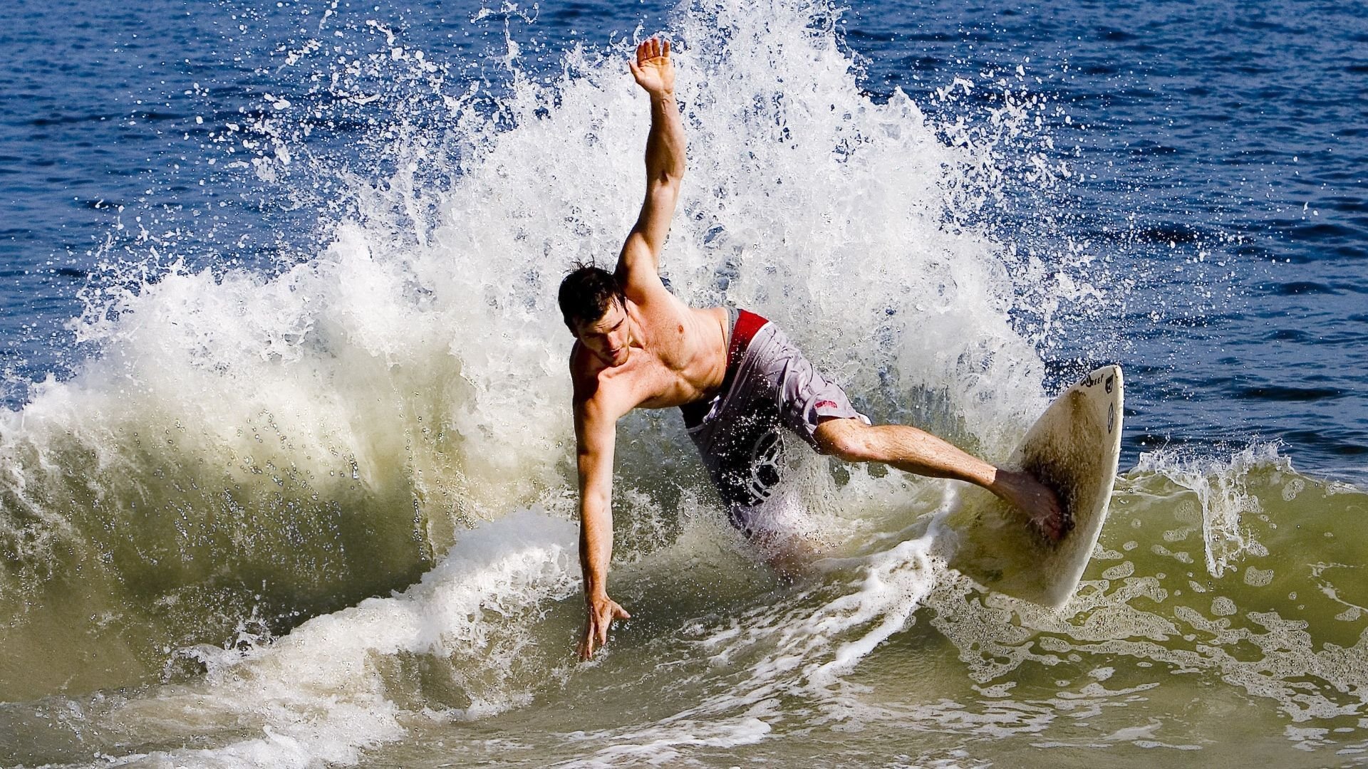 罗德里戈统治全场，加纳淘汰赛过关冰岛—黑马之姿与北欧神话的碰撞